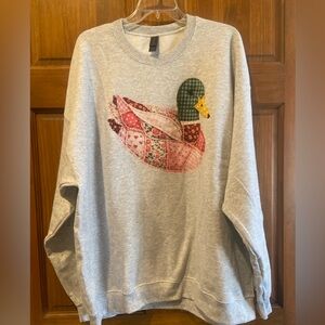 NWOT! Gildan Heavy Blend Gray patchwork duck Sweatshirt Sz 2x